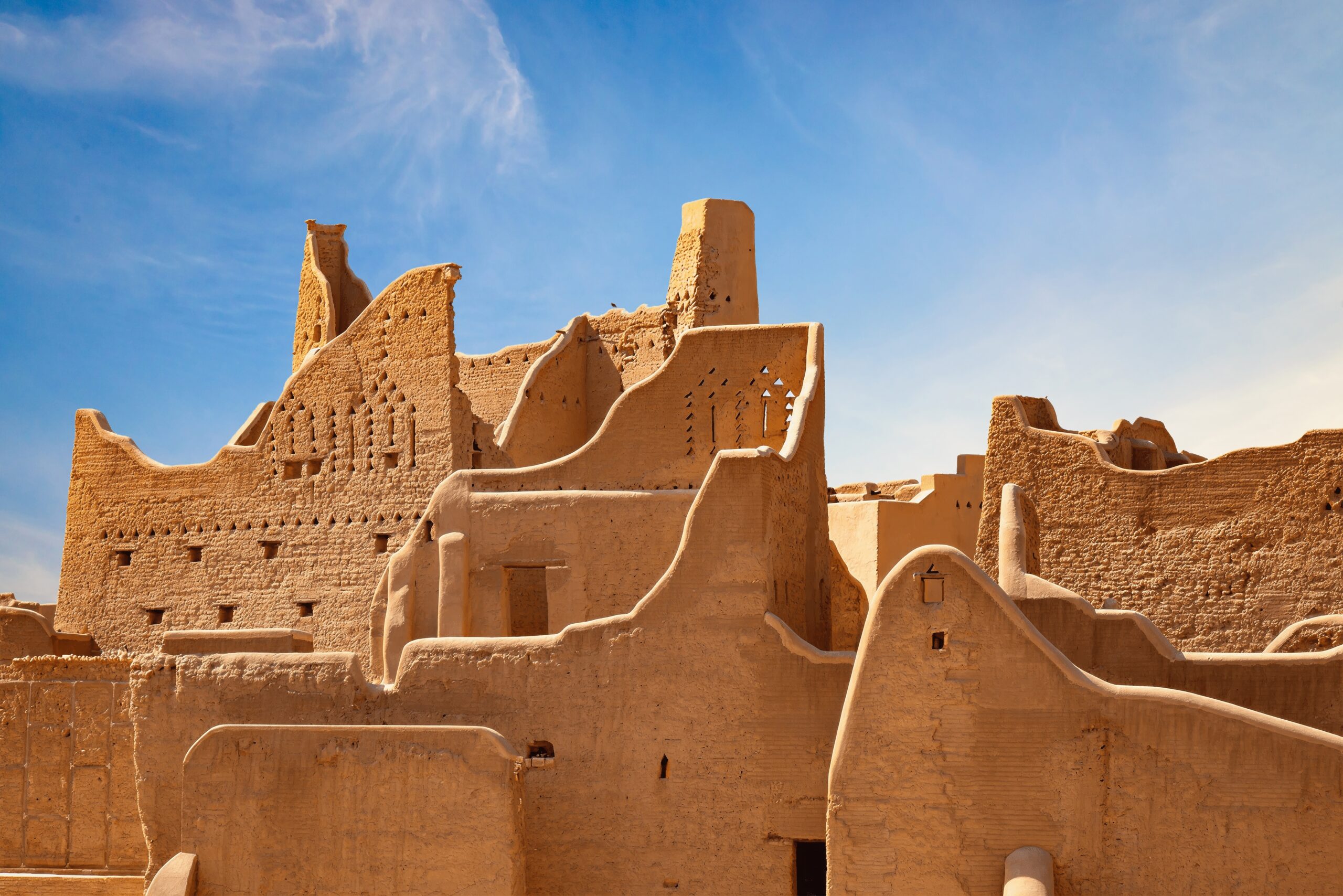 اليوم العالمي للتراث: جسرٌ بين أصالة الماضي وأدوات الحاضر